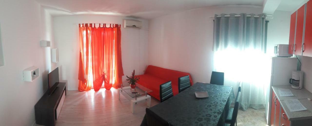 Apartmani Ivana โลปาร์ ภายนอก รูปภาพ