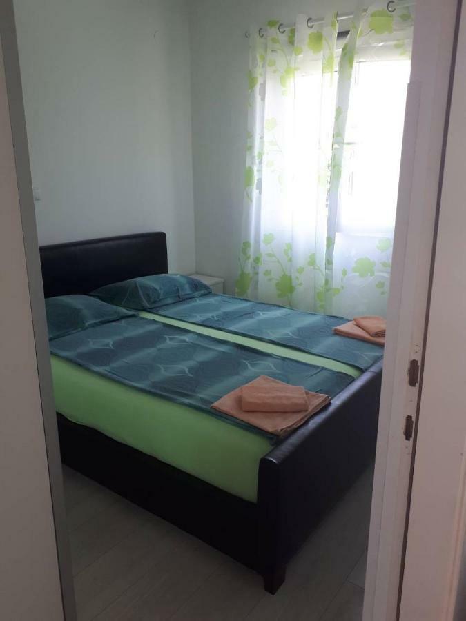 Apartmani Ivana โลปาร์ ภายนอก รูปภาพ