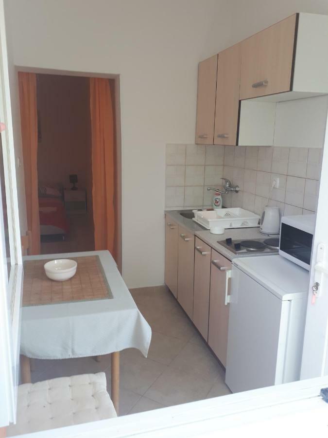 Apartmani Ivana โลปาร์ ภายนอก รูปภาพ